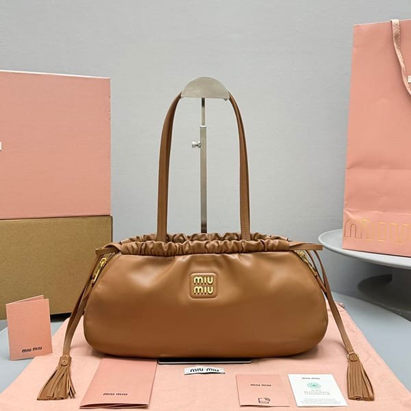 High quality Miu Miu replica leather tote bag myw30773 High quality Miu Miu replica leather tote bag myw30773