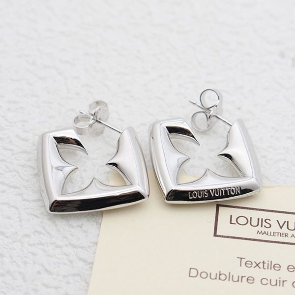 [Eye-catching design]Louis Vuitton earrings replica Puffy Glam M02035