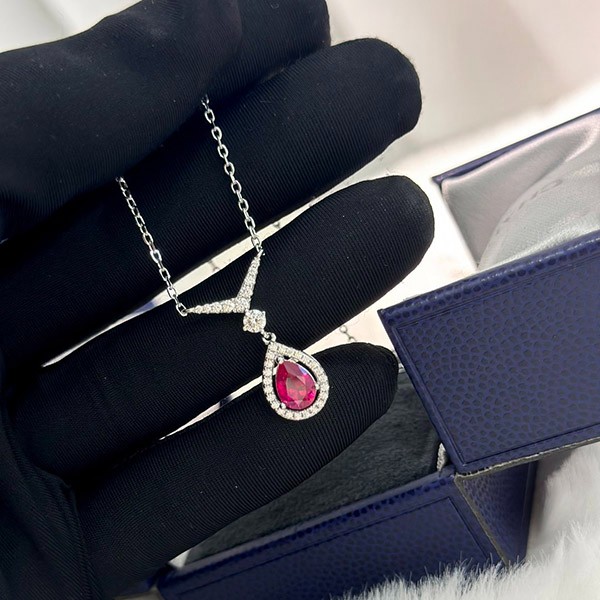 Chaumet "Joséphine" Collection Egrette Pendant Replica shd48413 Chaumet "Joséphine" Collection Egrette Pendant Replica shd48413