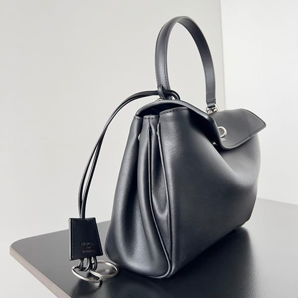 Reserved Balenciaga Rodeo Medium Used Effect Charm Fake bag19127