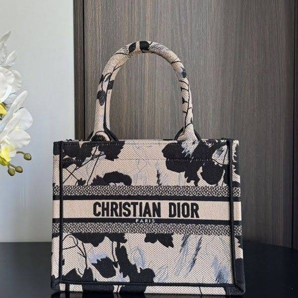 Very popular! Dior Book Tote bag n-class mini with strap dev48270 Very popular! Dior Book Tote bag n-class mini with strap dev48270