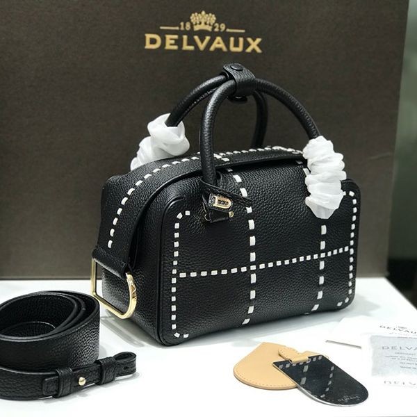 Loved by many celebrities! Delvaux Cool Box 2WAY bag fake rare Dek79486 Loved by many celebrities! Delvaux Cool Box 2WAY bag fake rare Dek79486