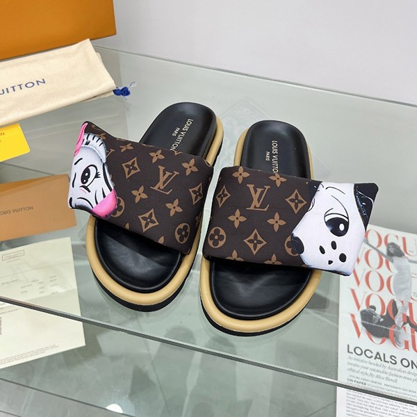 Cute [Animal motif?]Louis Vuitton mule sandals replica 1ad3b1