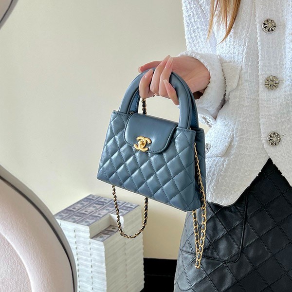 In stock! Chanel super cheap mini shopping bag shoulder sho65274 In stock! Chanel super cheap mini shopping bag shoulder sho65274