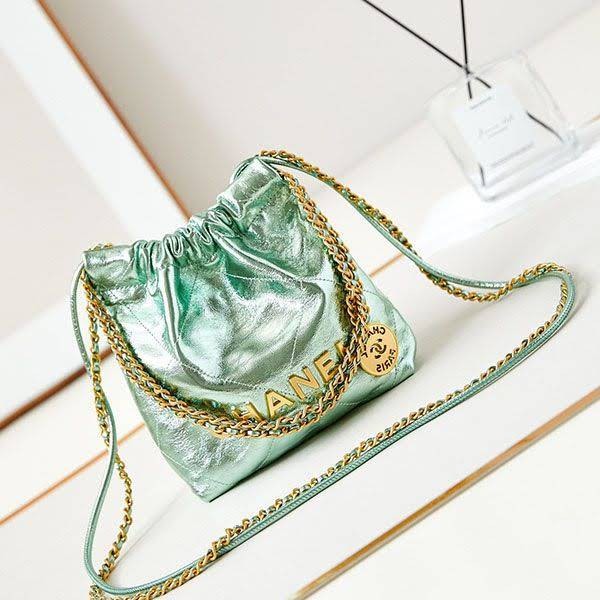 n grade recommended chanel 22 mini handbag shf04951 n grade recommended chanel 22 mini handbag shf04951