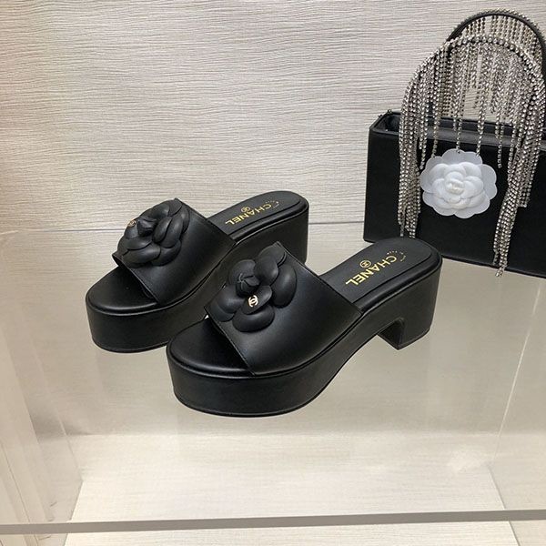 Very popular all over the world? Chanel Camellia Mule Sandals shf55893 Very popular all over the world? Chanel Camellia Mule Sandals shf55893
