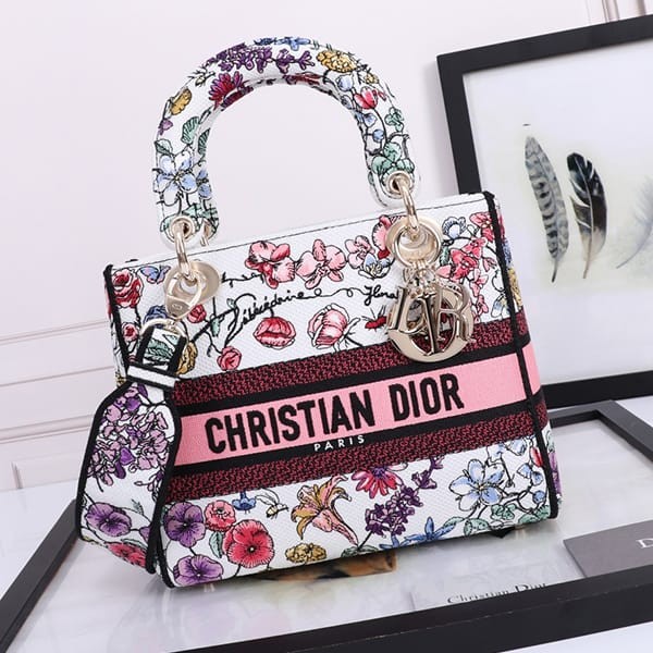 Very popular! Lady Dior replica LADY D-LITE floral medium bag M0565JEMFM933