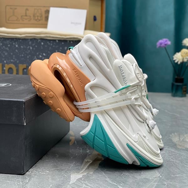 Hard to find Balmain unicorn low-cut sneakers fake baa26359