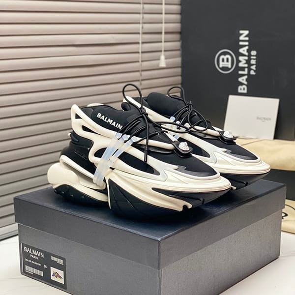 Very popular: Balmain Unicorn low-cut sneakers, grade N, bab69309