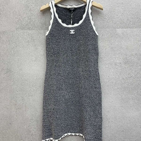 Chanel dress skirt knit fake cc logo long chain sho71426