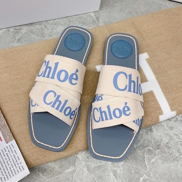 Perfect gift: Chloe Parody Canvas Woody Flat Clog Sandals che84271