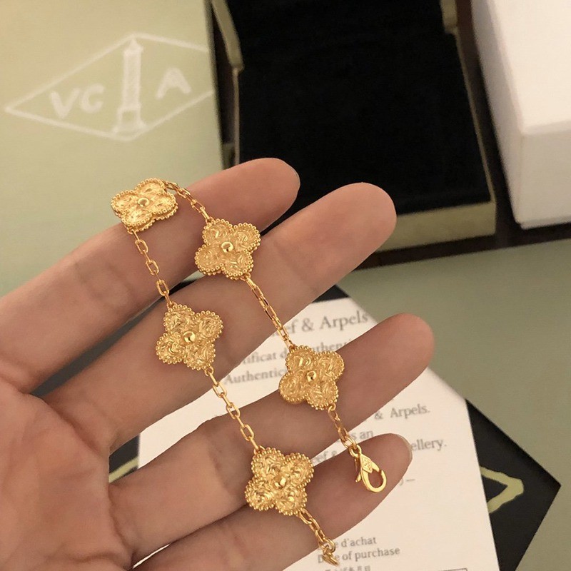 Sold out Van Cleef & Arpels Vintage Alhambra Replica Bracelet 5 Mo VCARP3JK00