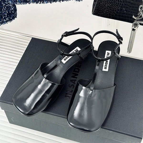Sold out! Jil Sander Replica Ankle Strap Leather Square Heel Sandals J15WP003