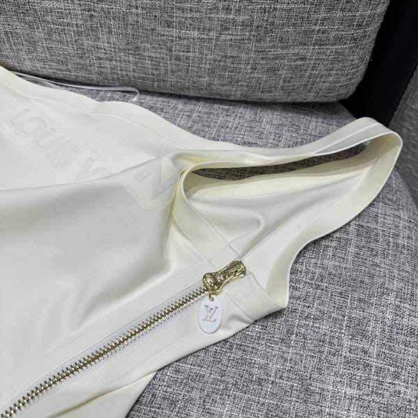 ★Safe shipping with trackingLouis Vuitton tank top one shoulder fake 1AFCE8