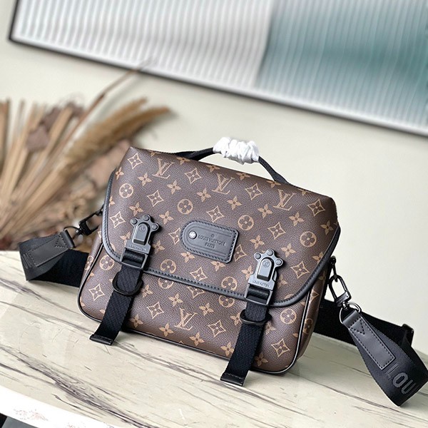 NewLouis Vuitton Trail Messenger Bag Replica Monogram M46972 NewLouis Vuitton Trail Messenger Bag Replica Monogram M46972