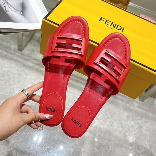 [Great Deal] Fendi FF BAGUETTE Logo Leather Slide Sandals Replica fev82797