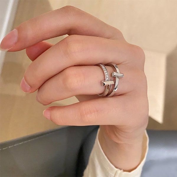 Very popular: Tiffany replica T1 Ring 2.5mm Tiu29730 Very popular: Tiffany replica T1 Ring 2.5mm Tiu29730