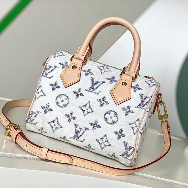 Louis Vuitton Speedy Bandouliere 20 M24709, very popular all over the world