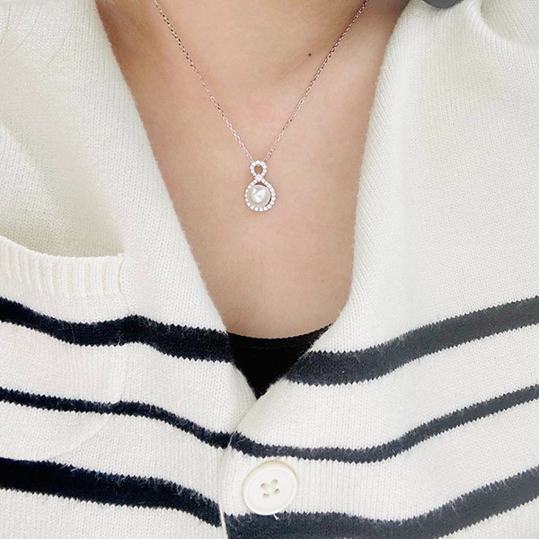 MIKIMOTO Replica Pendant MIW84686