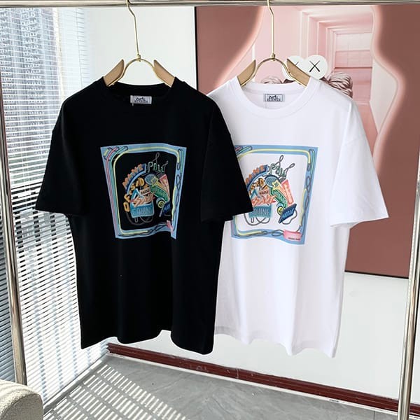 Eye-catching colors Hermes Capsule Sports Cut and Sew T-shirt Fake 2 colors erz13573 Eye-catching colors Hermes Capsule Sports Cut and Sew T-shirt Fake 2 colors erz13573