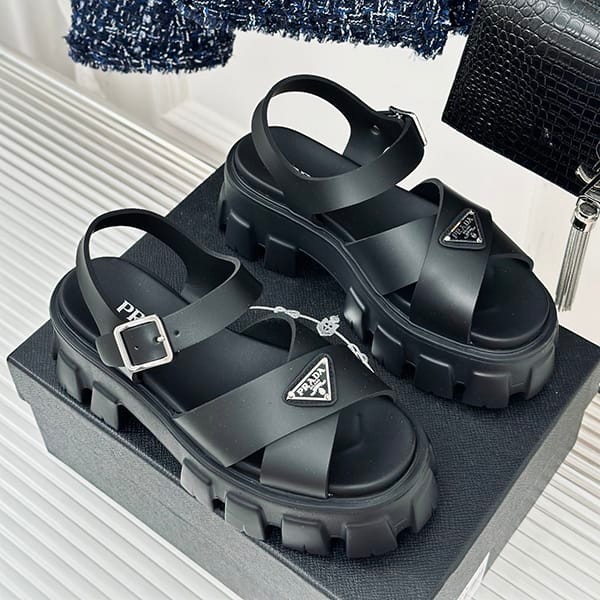 Ready to ship: Prada replica Monolith rubber sandals in two colors puy68230