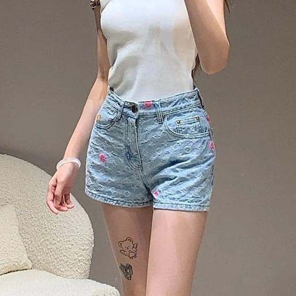 n-grade RecommendedLouis Vuitton Frayed Hem Denim Mini Shorts Fake vub70598