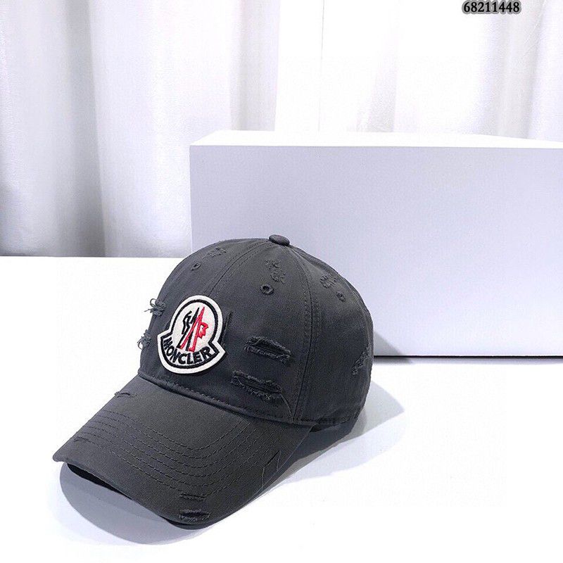 New for Spring/Summer: Moncler logo baseball cap mok82700