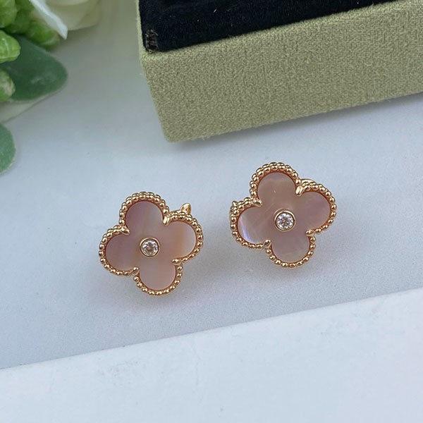 ☆Very popular☆ Van Cleef & Arpels replica yellow gold earrings vaw22882