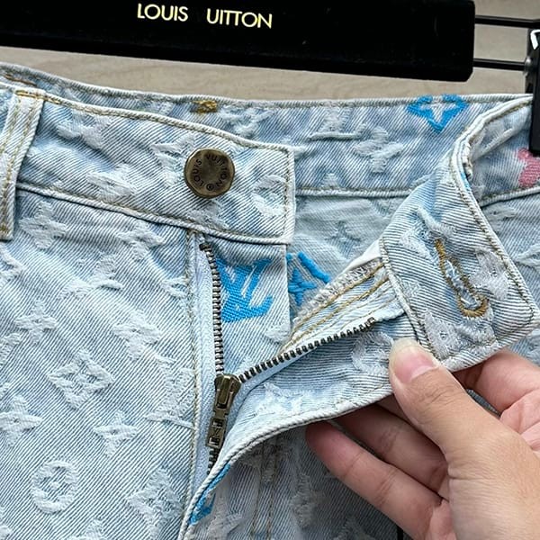 Featured ★Louis Vuitton Grade N Monogram Print Denim Shorts vur93412