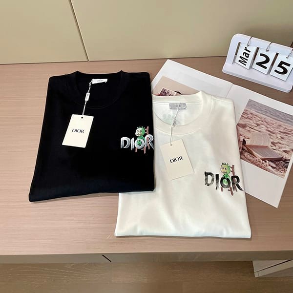 Eye-catching color Dior replica Coral logo t-shirt 2 colors dee78461 Eye-catching color Dior replica Coral logo t-shirt 2 colors dee78461