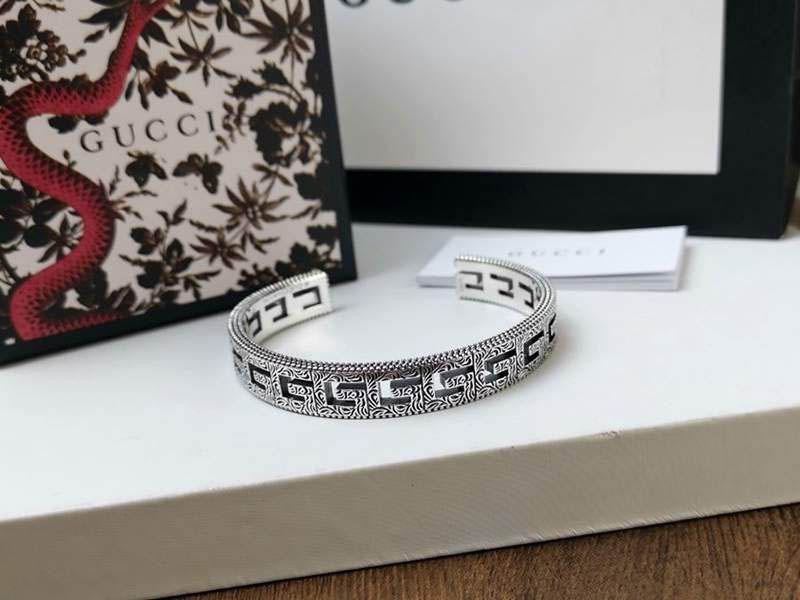Not available in Japan Gucci Bracelet Copy Square G Silver Bracelet gut77958