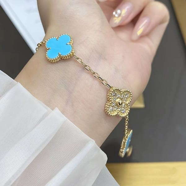 Cute Van Cleef & Arpels Parody Alhambra Bracelet vaa60923 Cute Van Cleef & Arpels Parody Alhambra Bracelet vaa60923