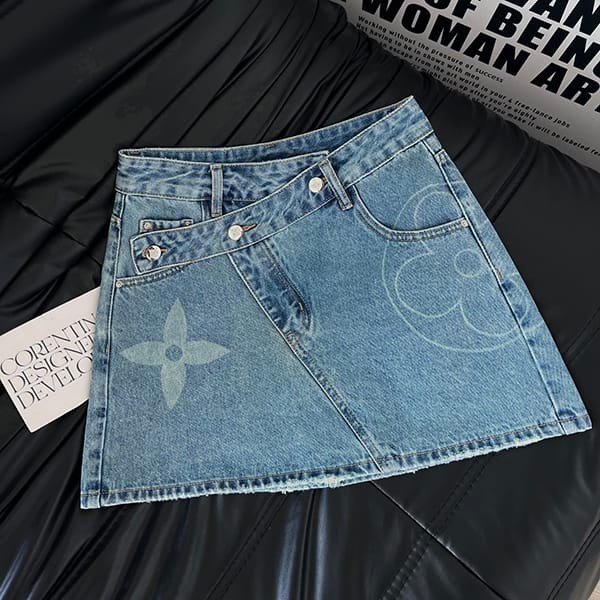 ☆Super popularLouis Vuitton Grade N Boucle Monogram Mini Skirt vuk64770