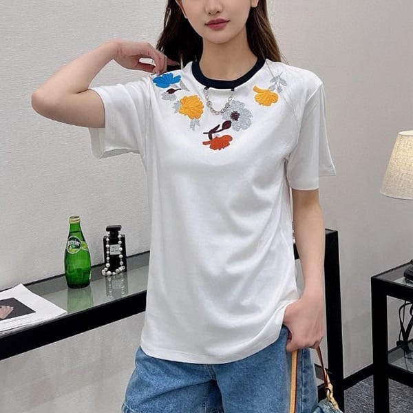 CuteLouis Vuitton Replica Embroidered Cotton T-shirt vur60228 CuteLouis Vuitton Replica Embroidered Cotton T-shirt vur60228