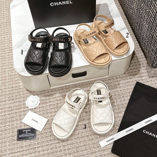 Very popular! Chanel replica flat sandals with gold CC logo in 3 colors shu15846 Very popular! Chanel replica flat sandals with gold CC logo in 3 colors shu15846