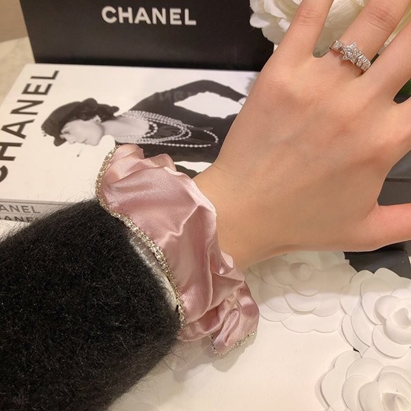 The most popular Chanel Comet ring replica shg16350