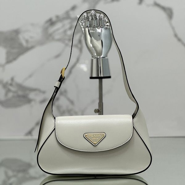 Super Hot Topic! [Prada] Small Leather Shoulder Bag Replica Black 1BD358