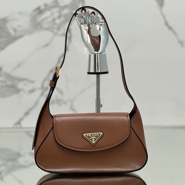 Ultra-limited? [Prada] Small fake leather shoulder bag black 1BD3582AIX