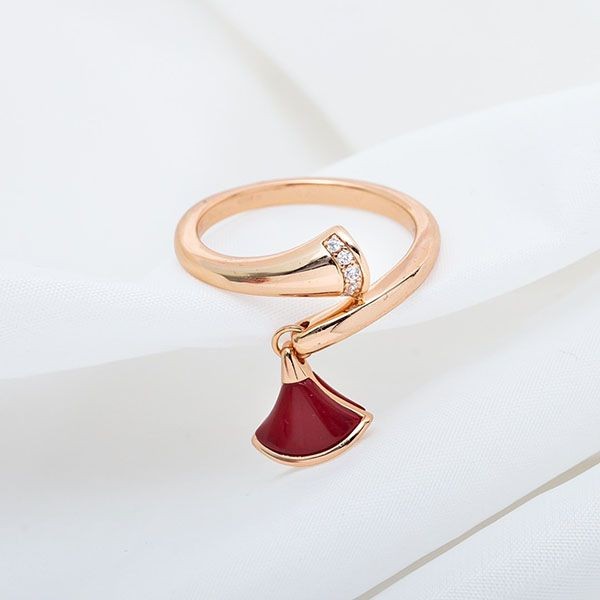 Hard to find Bulgari ring Diva Dream fake carnelian Bur45386 Hard to find Bulgari ring Diva Dream fake carnelian Bur45386