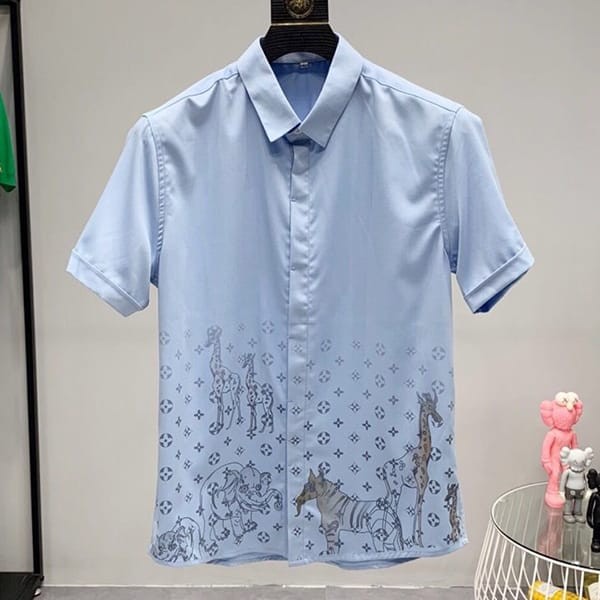 Louis Vuitton Monogram Silk Shirt Short Sleeve Logo Replica Vuy21928, loved by many celebrities Louis Vuitton Monogram Silk Shirt Short Sleeve Logo Replica Vuy21928, loved by many celebrities