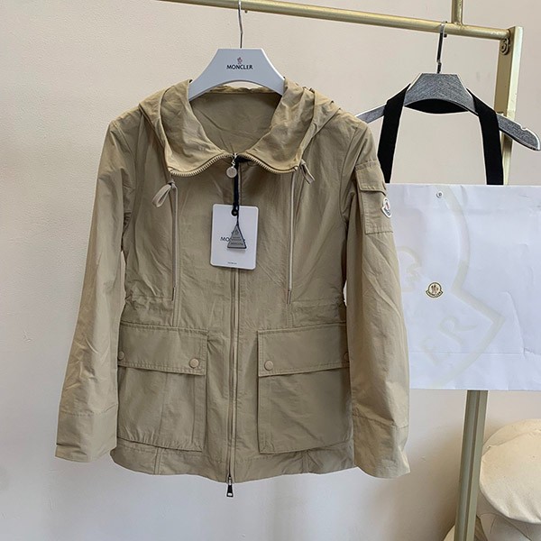 Moncler LEANDRO Parka Jacket Replica Logo J10931A00 Moncler LEANDRO Parka Jacket Replica Logo J10931A00