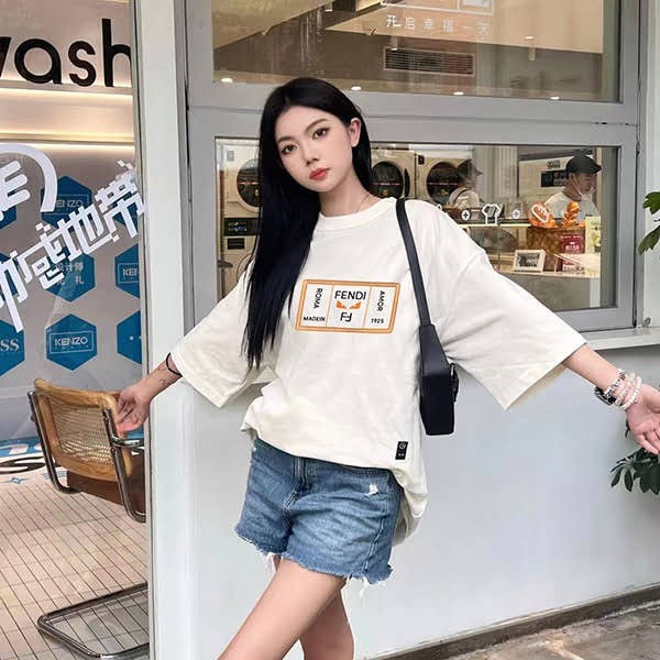 Rare Fendi Fake Bag Bugs Short Sleeve T-Shirt few26931 Rare Fendi Fake Bag Bugs Short Sleeve T-Shirt few26931