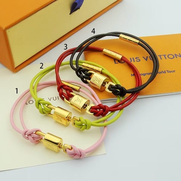 Perfect gift:Louis Vuitton bracelet, LV padlock gift, grade n, 4 colors, M8015E