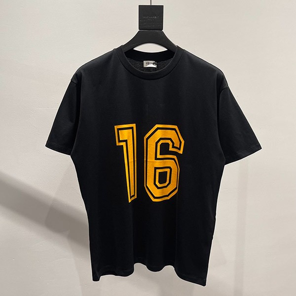 Celine 16 Loose T-shirt Replica 2X18J671Q Celine 16 Loose T-shirt Replica 2X18J671Q
