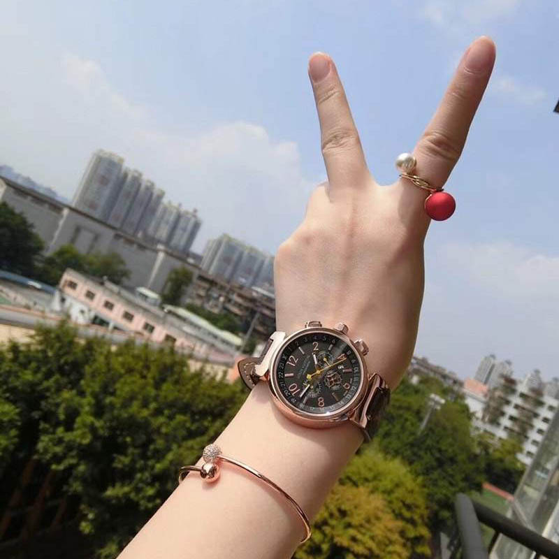 RareLouis Vuitton Watch Tambour Street Diver Replica Monogram 33mm vuy88476