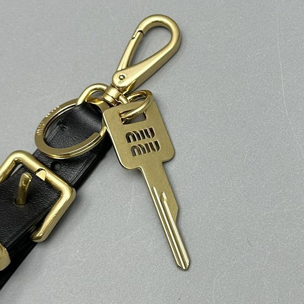 Fashionable? Miu Miu Leather Keychain Replica mym57427