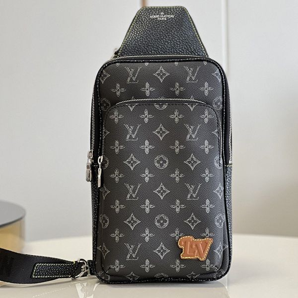 Very popular all over the worldLouis Vuitton Avenue Sling Bag Replica M46344