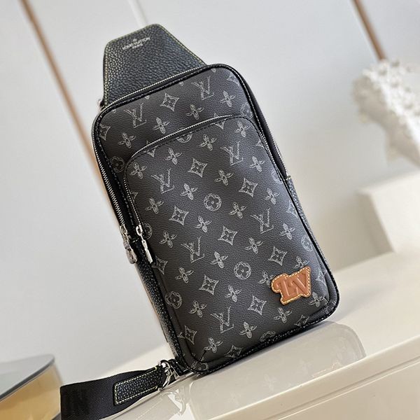 Very popular all over the worldLouis Vuitton Avenue Sling Bag Replica M46344