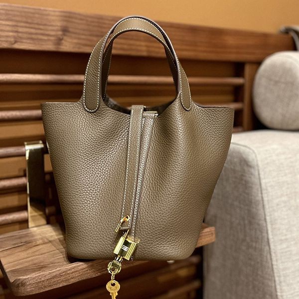 Free shipping Hermes Picotin Lock replica tote bag PM18 erp19169 Free shipping Hermes Picotin Lock replica tote bag PM18 erp19169