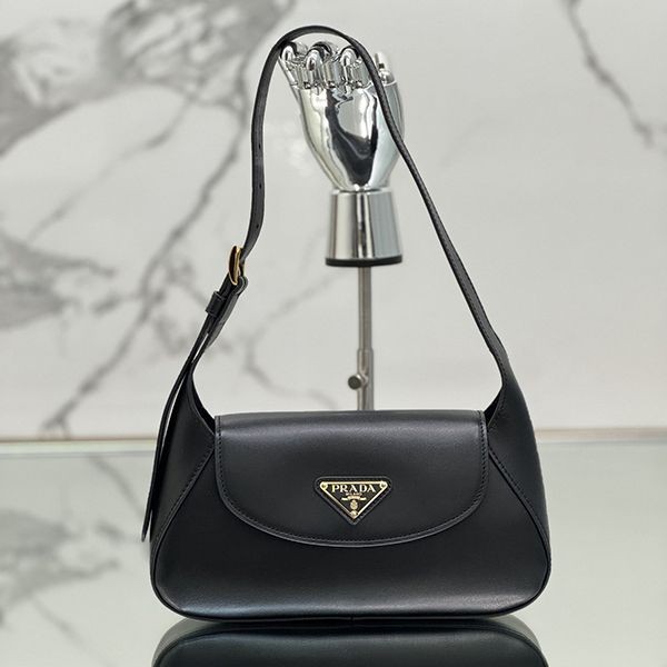 Hard to find! [Prada] Small leather shoulder bag replica black pui33319